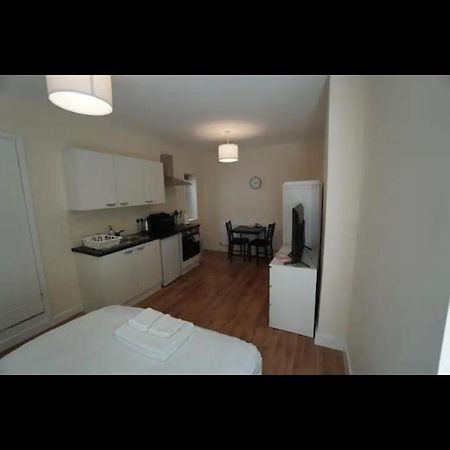 Prime Central Studio Дерби Экстерьер фото